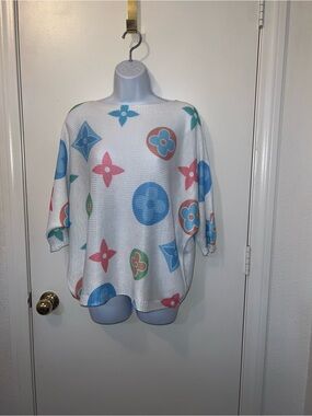 Women's White Oversized Floral Motif Sweater - Pastel Multicolor